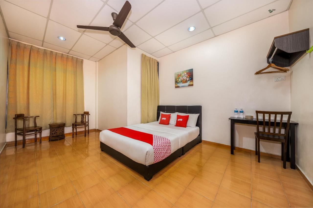 Oyo 89763 Bluewater Hotel Mersing Kültér fotó