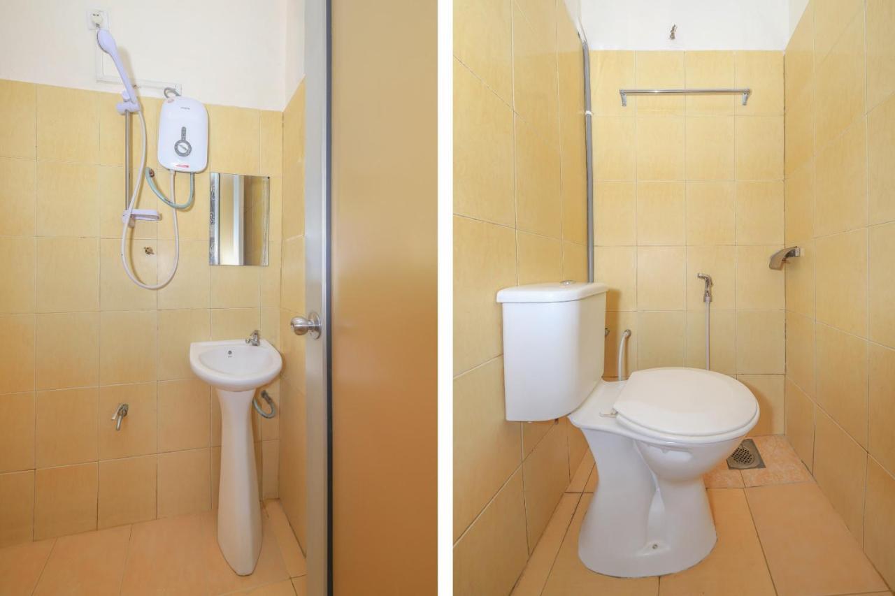 Oyo 89763 Bluewater Hotel Mersing Kültér fotó