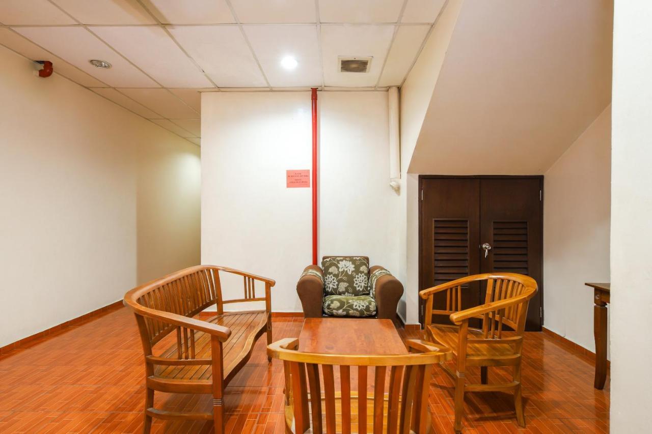 Oyo 89763 Bluewater Hotel Mersing Kültér fotó