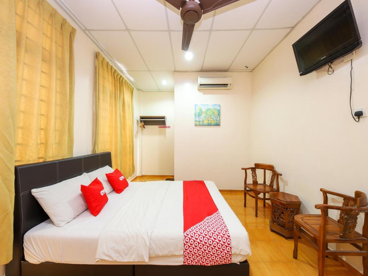 Oyo 89763 Bluewater Hotel Mersing Kültér fotó